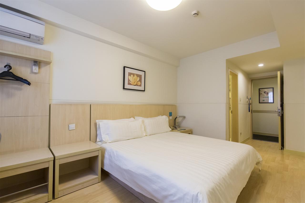 Jinjiang Inn Select Jinan Baotuquan מראה חיצוני תמונה